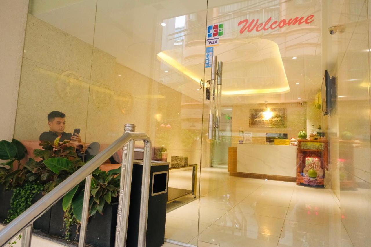 Yaya Sai Gon Hotel Bui Vien Walking Street Cidade de Ho Chi Minh Exterior foto